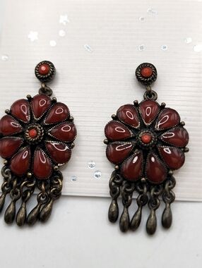 Vintage Southwest brass earrings Coral colored orange flower Dangle Pierced